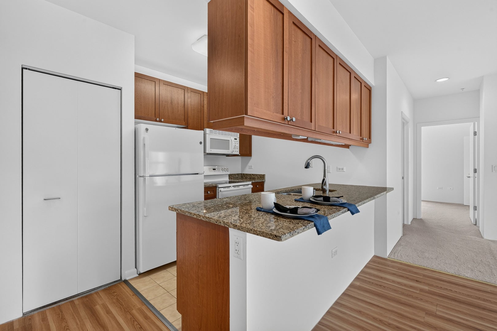 1572 Maple Avenue 406