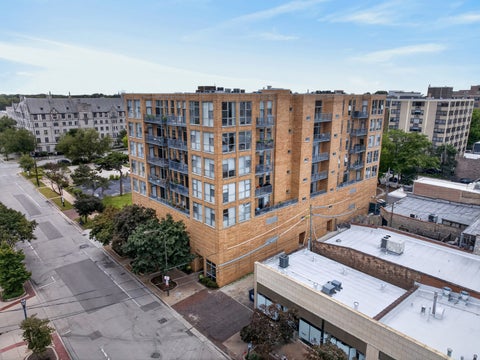 Tiny photo for 1572 Maple Avenue #406, Evanston, IL 60201 (MLS # 12789104)