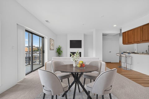 Tiny photo for 1572 Maple Avenue #406, Evanston, IL 60201 (MLS # 12789104)