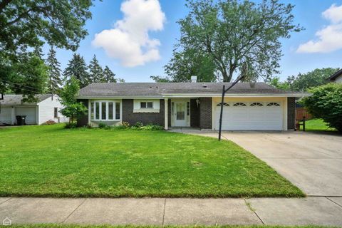Photo of 2S225 Lawler Lane, Lombard, IL 60148 (MLS # 12451692)