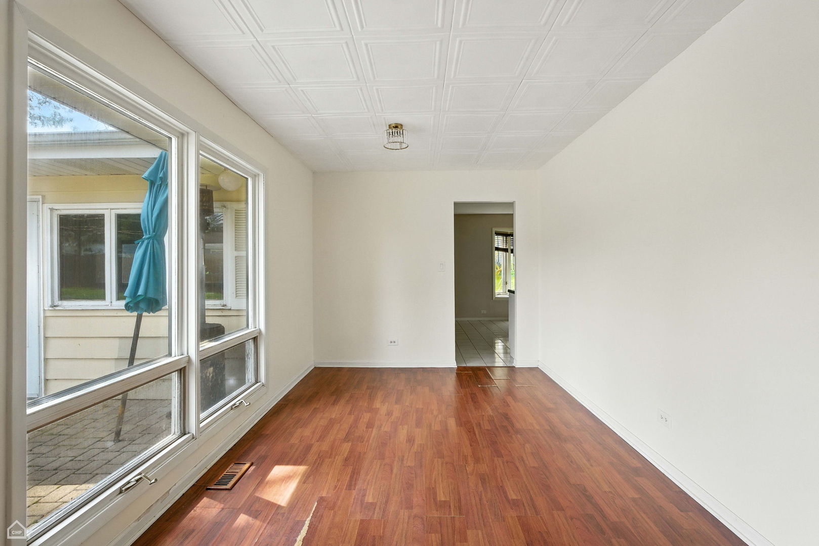 2S225 Lawler Lane