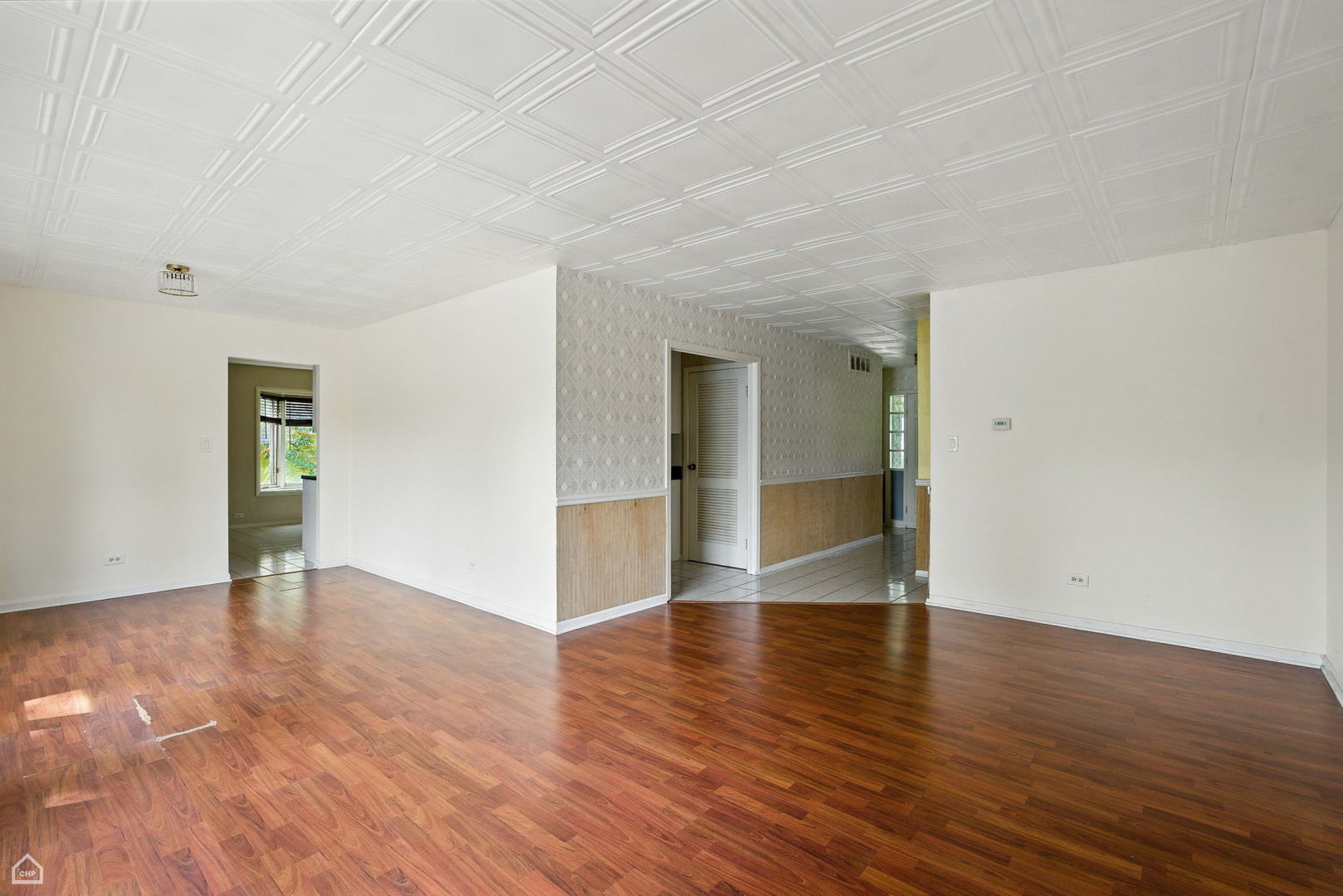 2S225 Lawler Lane