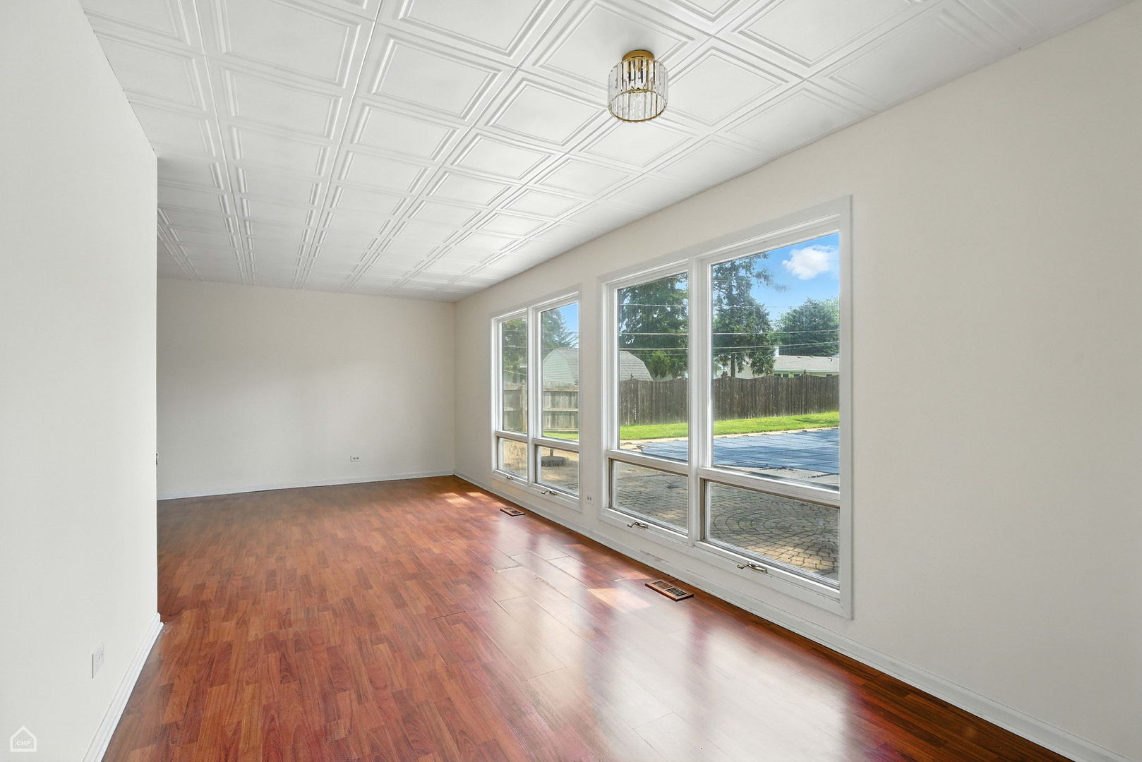 2S225 Lawler Lane