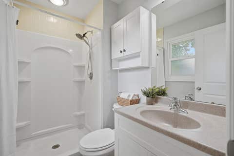 Tiny photo for 4415 Montclair Court, Bettendorf, IA 52722 (MLS # 12731838)