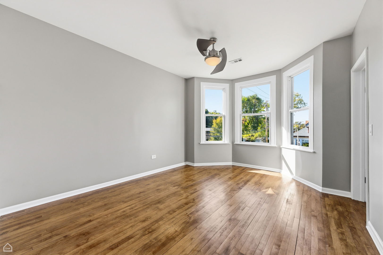 8643 S Exchange Avenue, Chicago, IL, 60617 2 8643 S Exchange Avenue