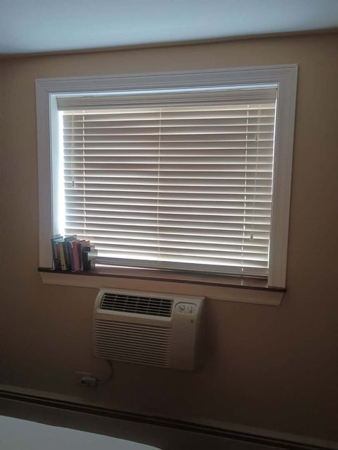 Tiny photo for Hoffman Estates, IL 60169 (MLS # 12533060)