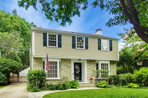 Photo of 2241 Greenwood Avenue, Wilmette, IL 60091 (MLS # 12680588)