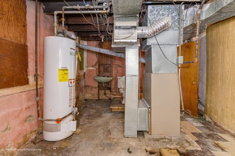 Tiny photo for 643 S 19th Avenue, Maywood, IL 60153 (MLS # 12506190)