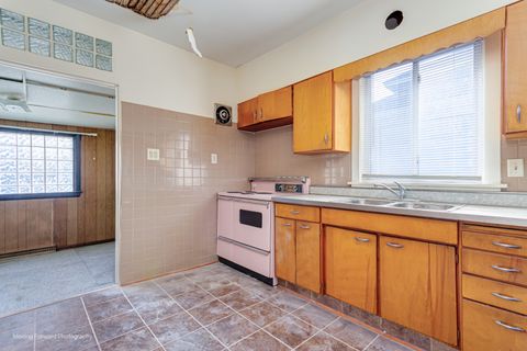 Tiny photo for 643 S 19th Avenue, Maywood, IL 60153 (MLS # 12506190)