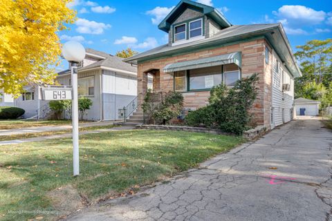 Tiny photo for 643 S 19th Avenue, Maywood, IL 60153 (MLS # 12506190)