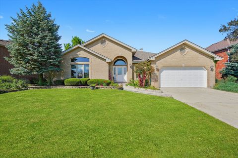 Photo of 10760 Ridgewood Drive, Palos Park, IL 60464 (MLS # 12477524)