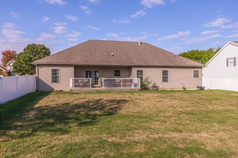 Tiny photo for 36 Lone Oak Court, Bloomington, IL 61705 (MLS # 12496701)