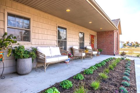 Tiny photo for 36 Lone Oak Court, Bloomington, IL 61705 (MLS # 12496701)
