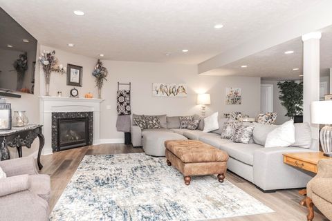 Tiny photo for 36 Lone Oak Court, Bloomington, IL 61705 (MLS # 12496701)