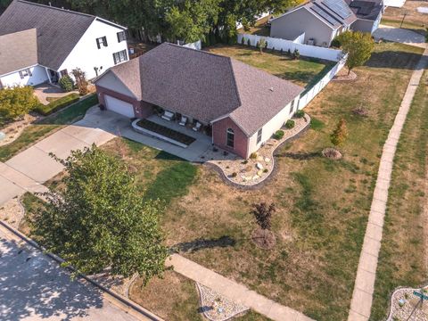 Tiny photo for 36 Lone Oak Court, Bloomington, IL 61705 (MLS # 12496701)