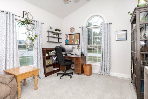 Tiny photo for 36 Lone Oak Court, Bloomington, IL 61705 (MLS # 12496701)