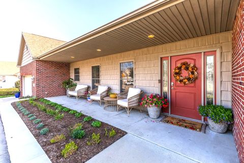 Tiny photo for 36 Lone Oak Court, Bloomington, IL 61705 (MLS # 12496701)