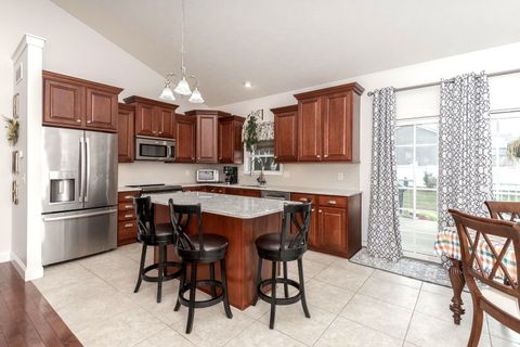 Tiny photo for 36 Lone Oak Court, Bloomington, IL 61705 (MLS # 12496701)