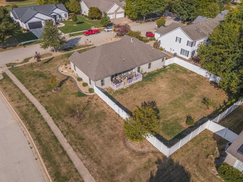 Tiny photo for 36 Lone Oak Court, Bloomington, IL 61705 (MLS # 12496701)