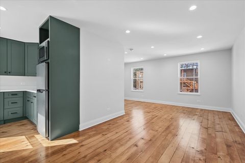 Tiny photo for 723 South Boulevard, Evanston, IL 60202 (MLS # 12595614)