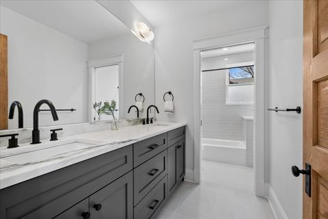 Tiny photo for 723 South Boulevard, Evanston, IL 60202 (MLS # 12595614)