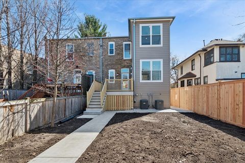 Tiny photo for 723 South Boulevard, Evanston, IL 60202 (MLS # 12595614)