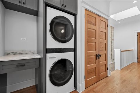 Tiny photo for 723 South Boulevard, Evanston, IL 60202 (MLS # 12595614)