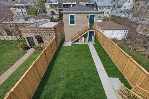 Tiny photo for 723 South Boulevard, Evanston, IL 60202 (MLS # 12595614)