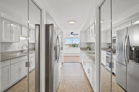 Tiny photo for 7540 N Ridge Boulevard #5D, Chicago, IL 60645 (MLS # 12511729)