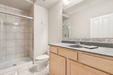 Tiny photo for 445 Village Green Court #201, Lincolnshire, IL 60069 (MLS # 12486470)
