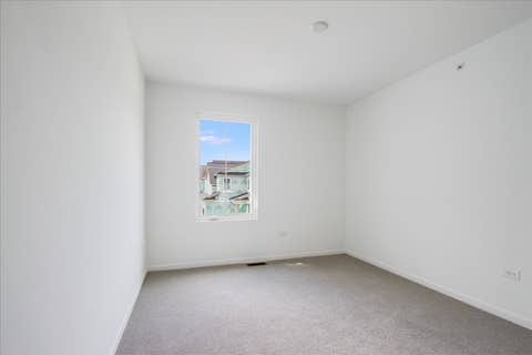 Tiny photo for 104 Sterling Drive, Lincolnshire, IL 60069 (MLS # 12636670)