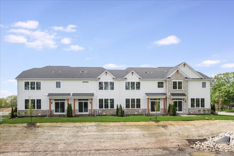 Tiny photo for 104 Sterling Drive, Lincolnshire, IL 60069 (MLS # 12636670)