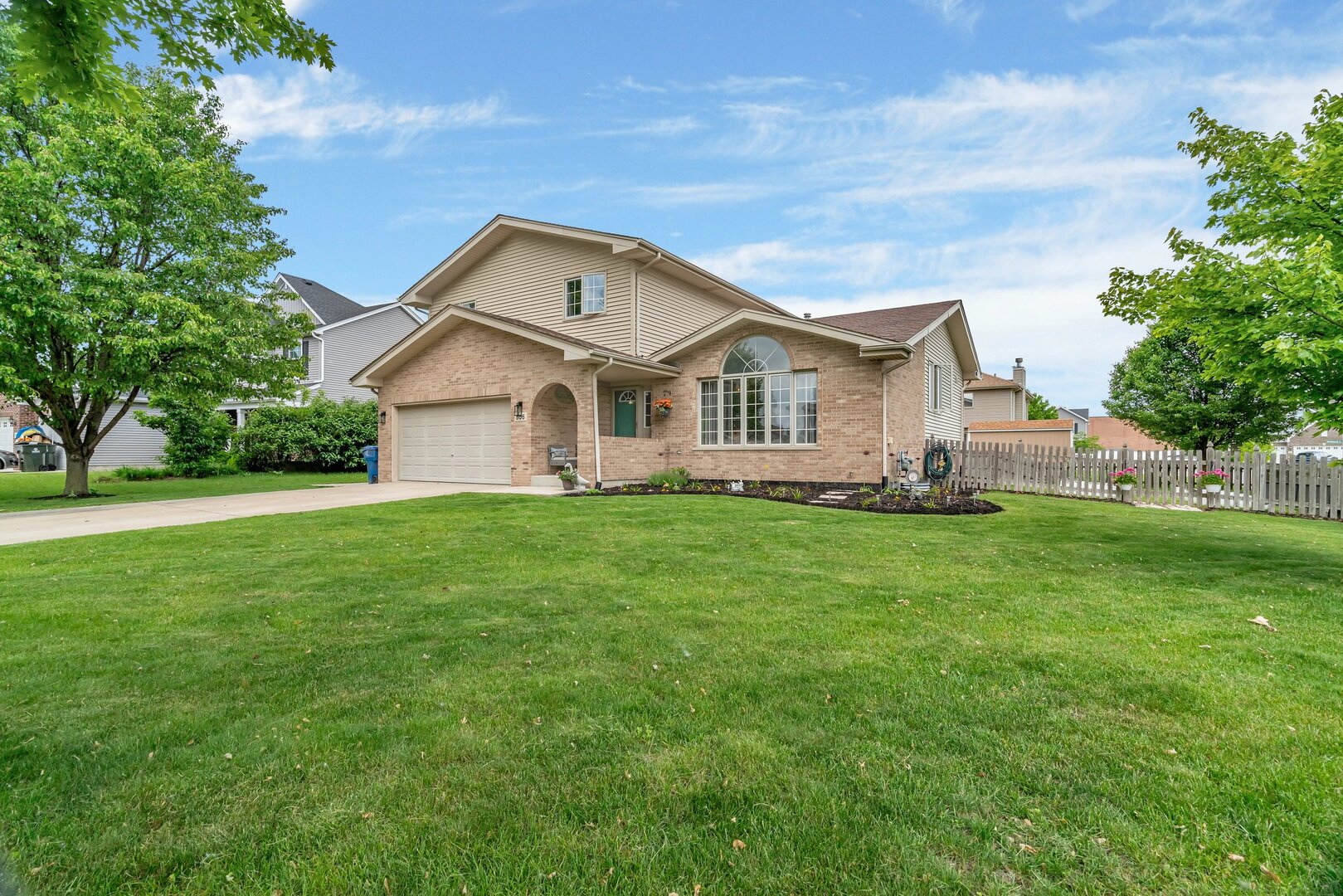 806 Feeney Drive