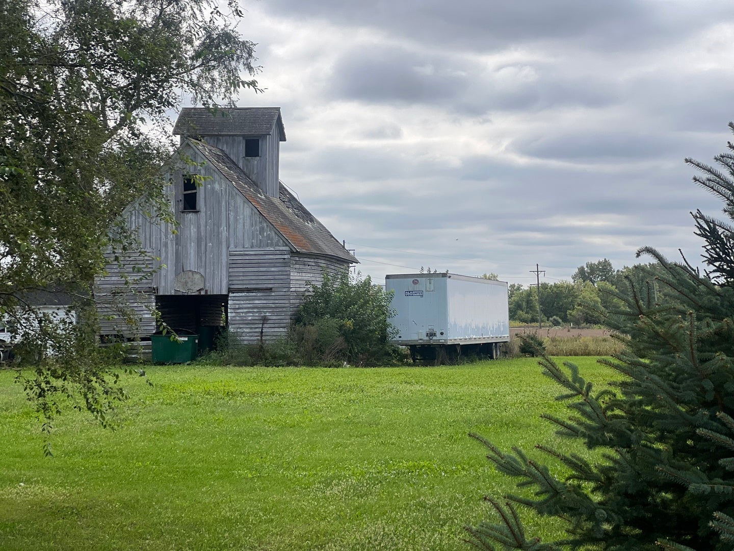 513 E 1100 North Road