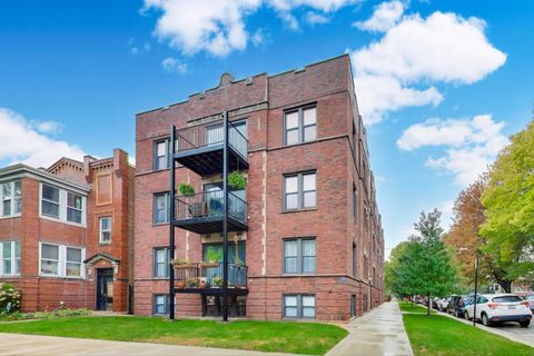 2201 W Winona Street G Chicago IL 60625