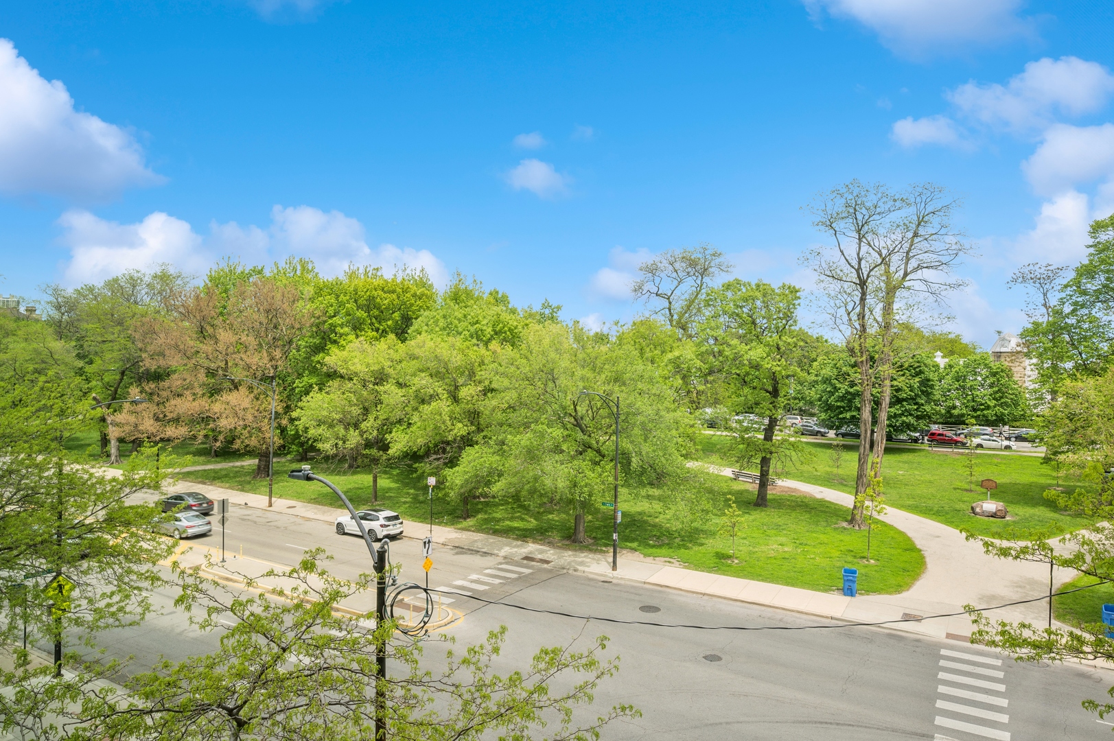 1850 N Clark Street 402