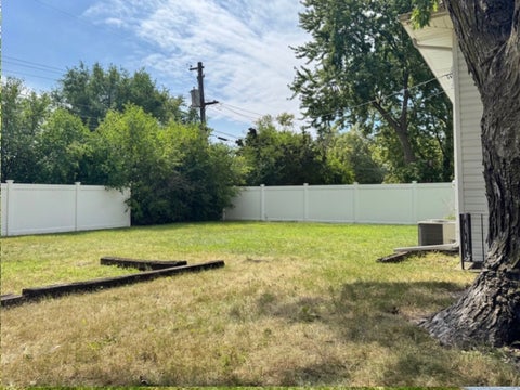 Tiny photo for 219 E 168th Place E, South Holland, IL 60473 (MLS # 12750567)