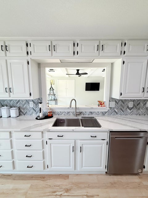 Tiny photo for 301 Stouffer Road, Sterling, IL 61081 (MLS # 12728111)