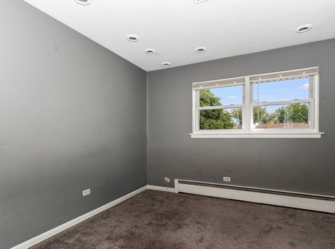 Tiny photo for 1543 Franklin Avenue #B, River Forest, IL 60305 (MLS # 12458426)