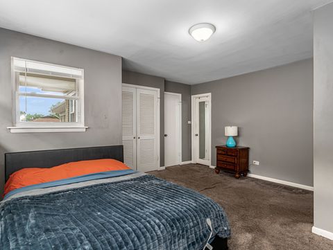 Tiny photo for 1543 Franklin Avenue #B, River Forest, IL 60305 (MLS # 12458426)