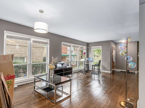 Tiny photo for 1543 Franklin Avenue #B, River Forest, IL 60305 (MLS # 12458426)