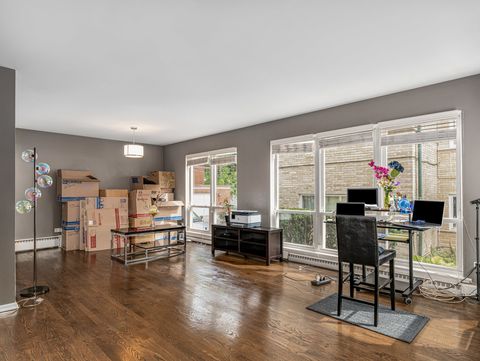 Tiny photo for 1543 Franklin Avenue #B, River Forest, IL 60305 (MLS # 12458426)