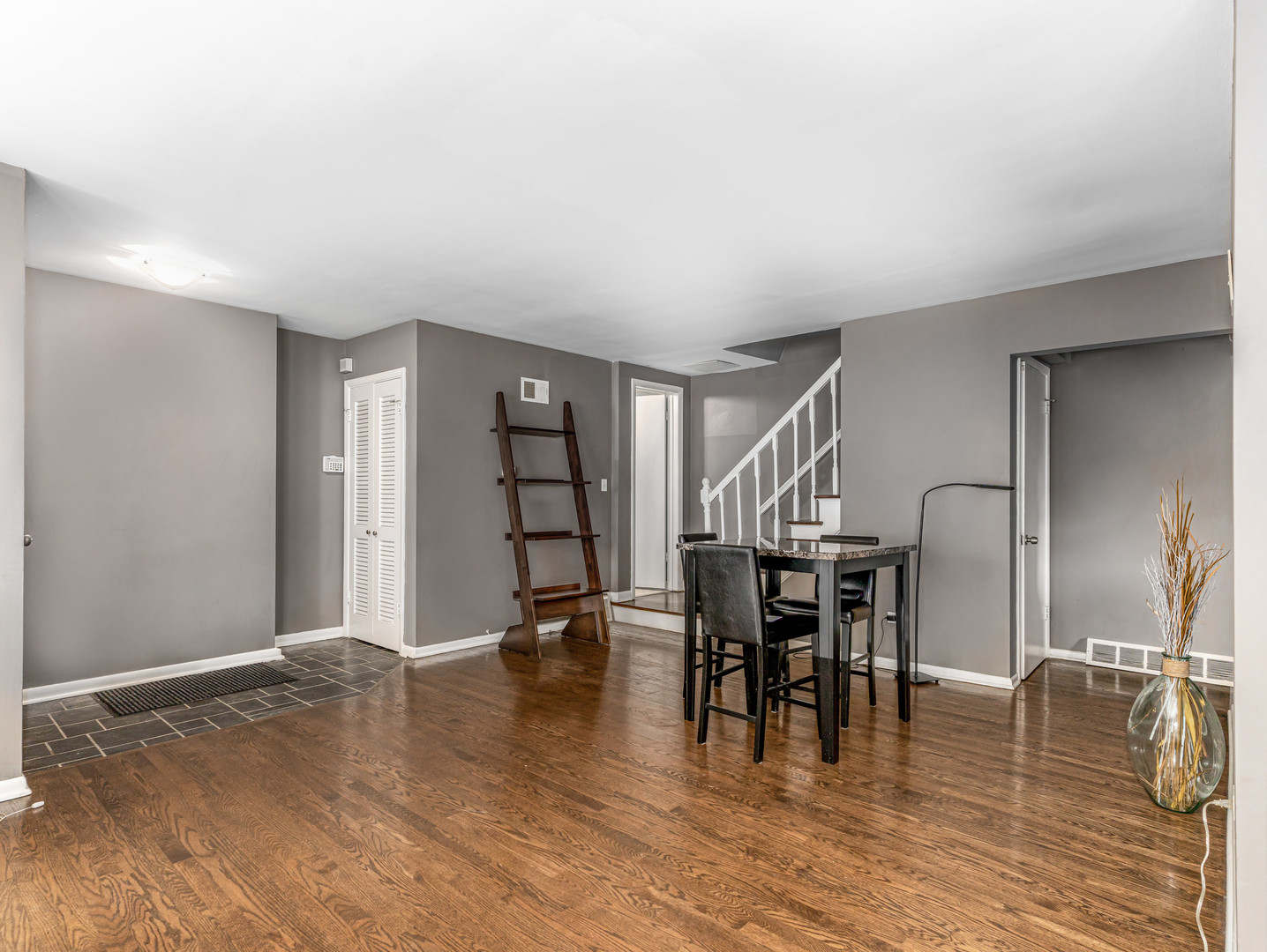 1543 Franklin Avenue B