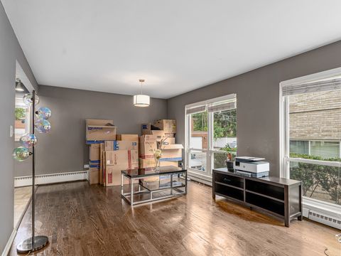 Tiny photo for 1543 Franklin Avenue #B, River Forest, IL 60305 (MLS # 12458426)