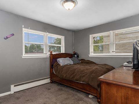 Tiny photo for 1543 Franklin Avenue #B, River Forest, IL 60305 (MLS # 12458426)