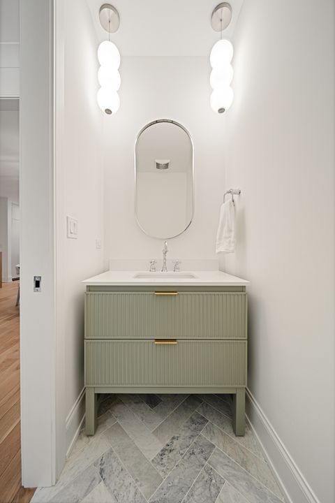 Tiny photo for 3711 N Magnolia Avenue, Chicago, IL 60613 (MLS # 12590008)