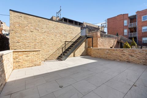Tiny photo for 3711 N Magnolia Avenue, Chicago, IL 60613 (MLS # 12590008)