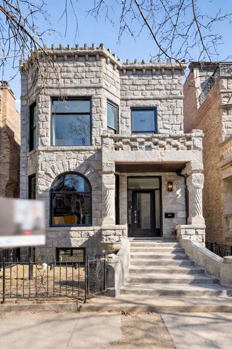 Tiny photo for 3711 N Magnolia Avenue, Chicago, IL 60613 (MLS # 12590008)