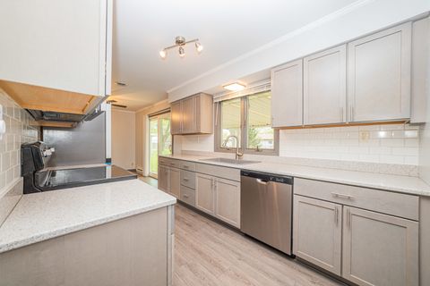 Tiny photo for 307 Illini Drive, Minooka, IL 60447 (MLS # 12617876)