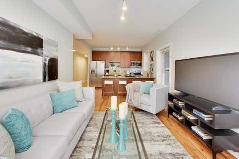 Tiny photo for 4753 N Beacon Street #2, Chicago, IL 60640 (MLS # 12731409)